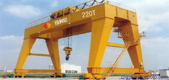 双梁门式起重机